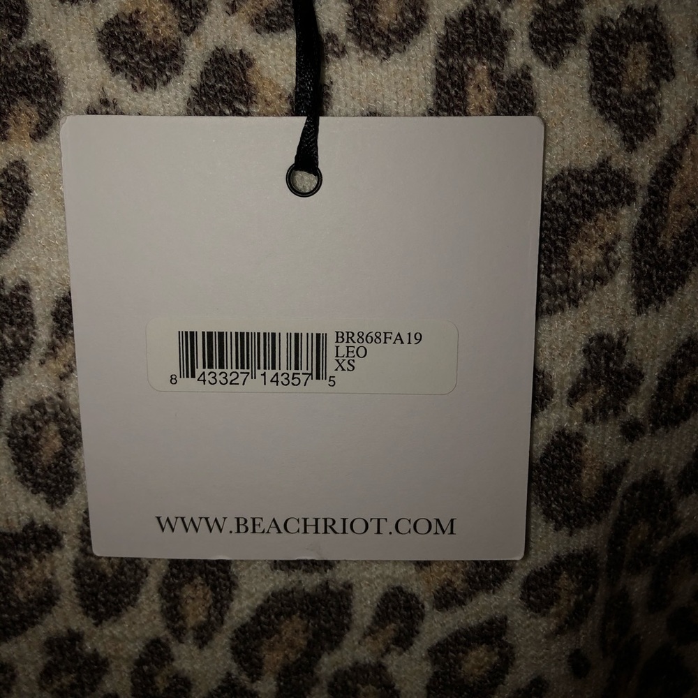 Beach Riot Sweater BRAND NEW! - Picture 4 of 5